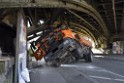 LKW blieb unter Bruecke haengen Koeln Deutz Deutz Muelheimerstr P011